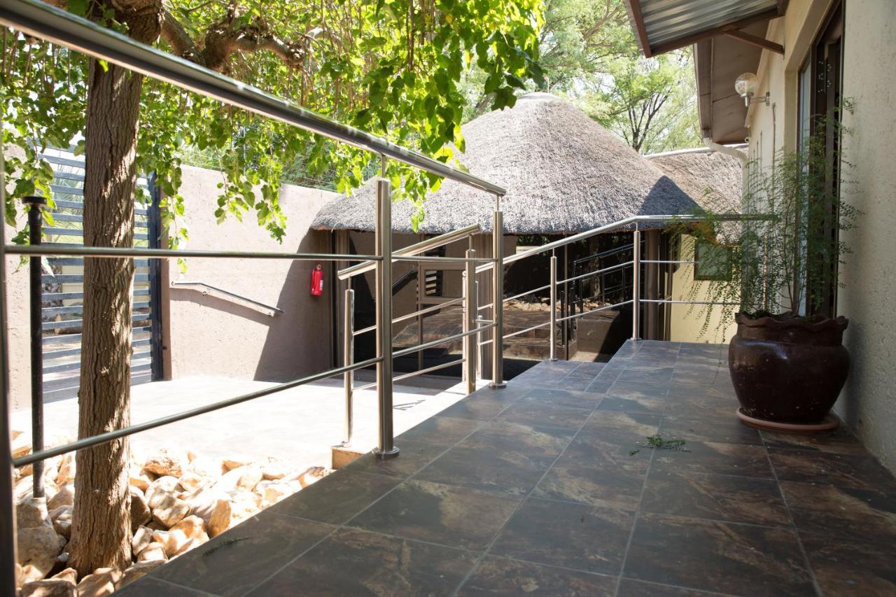 A-Z Boutique Guesthouse Windhoek Exteriör bild