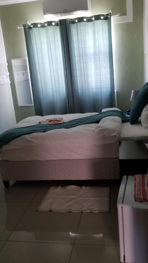 A-Z Boutique Guesthouse Windhoek Exteriör bild
