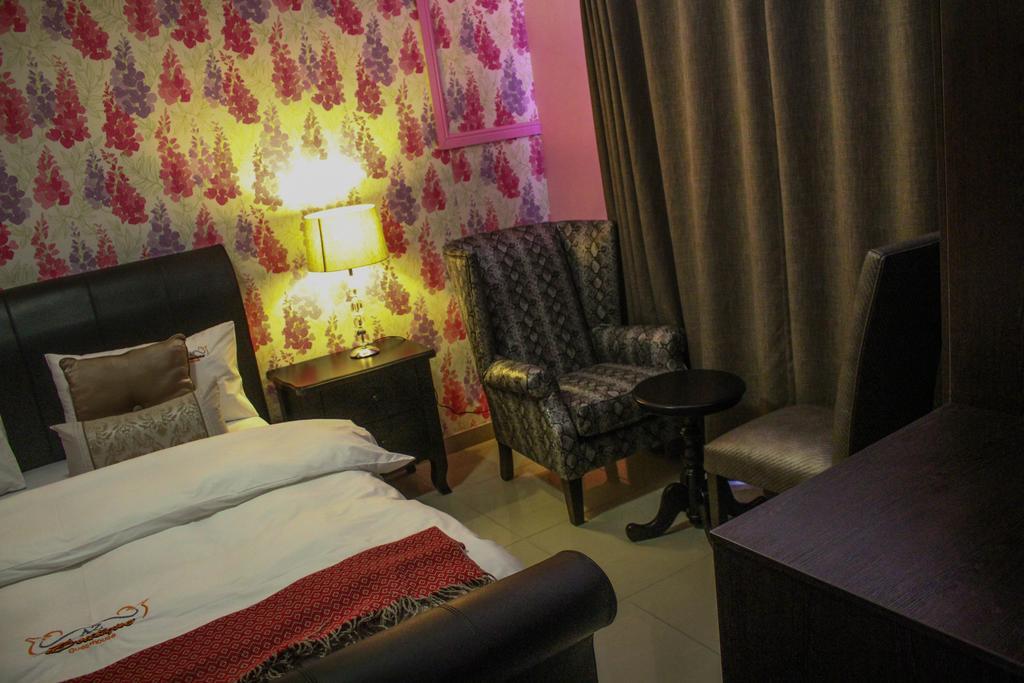 A-Z Boutique Guesthouse Windhoek Exteriör bild