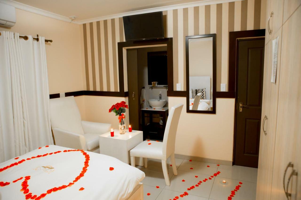 A-Z Boutique Guesthouse Windhoek Exteriör bild