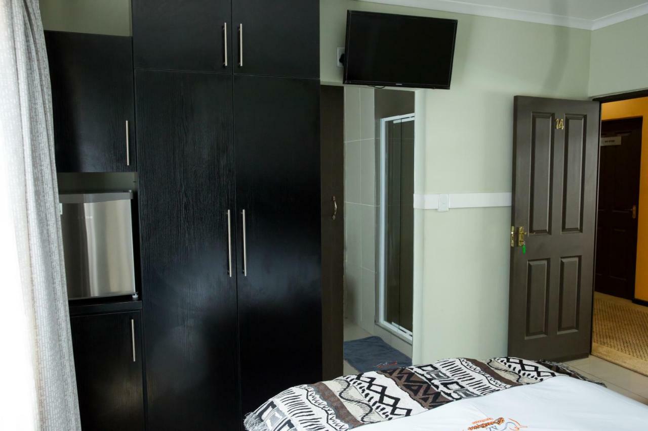 A-Z Boutique Guesthouse Windhoek Exteriör bild