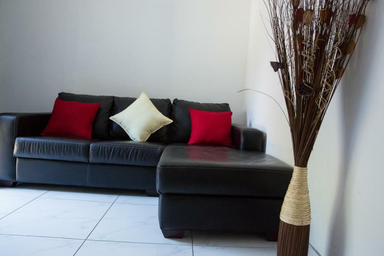 A-Z Boutique Guesthouse Windhoek Exteriör bild
