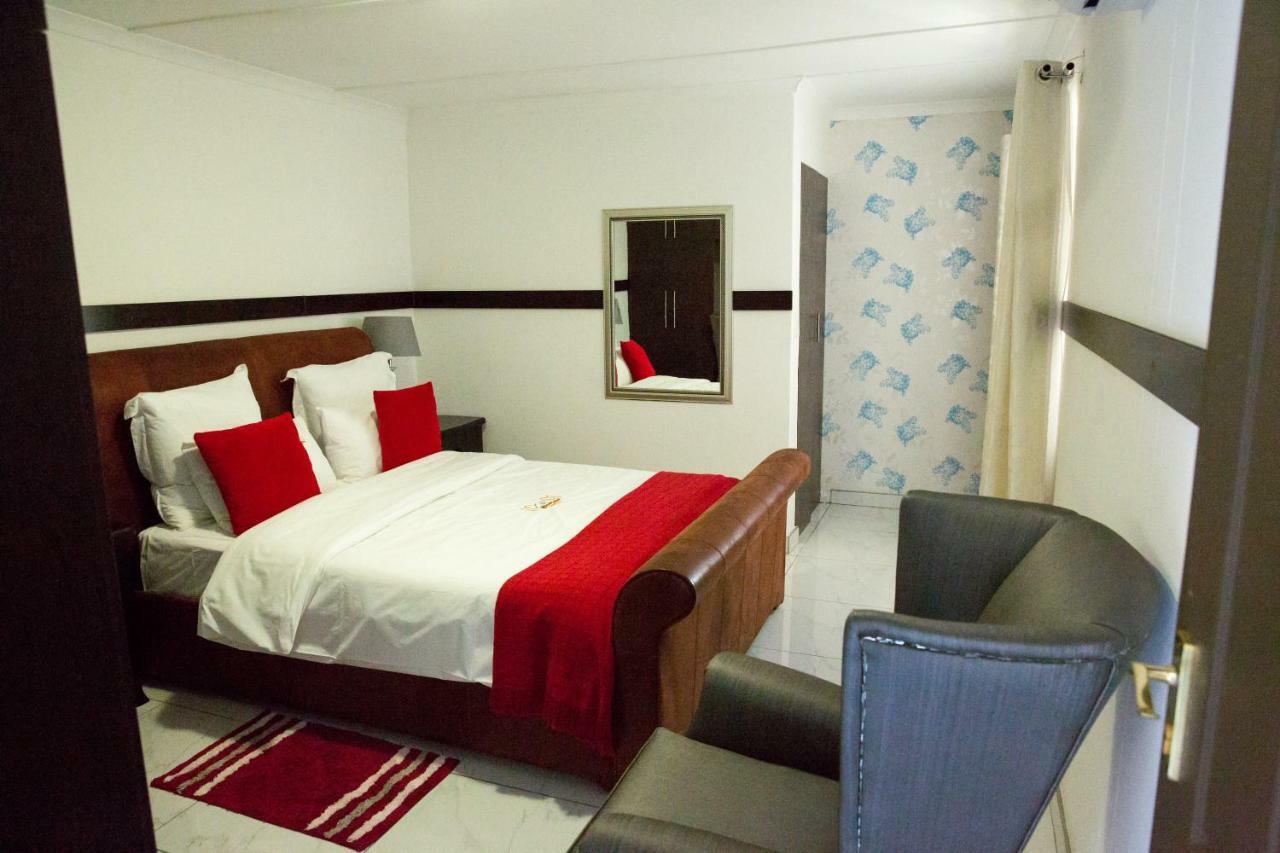 A-Z Boutique Guesthouse Windhoek Exteriör bild