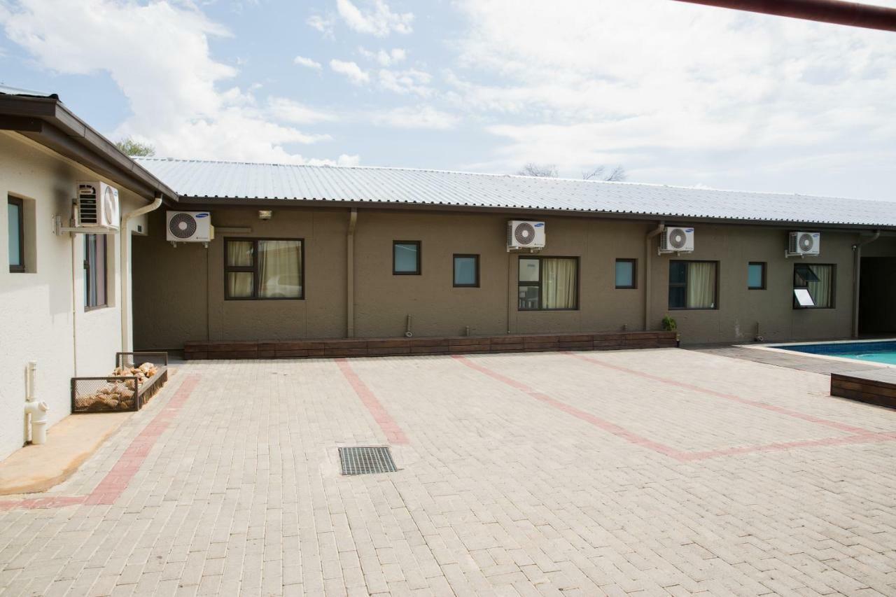 A-Z Boutique Guesthouse Windhoek Exteriör bild