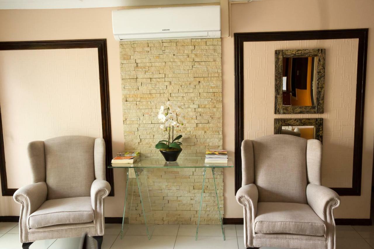 A-Z Boutique Guesthouse Windhoek Exteriör bild